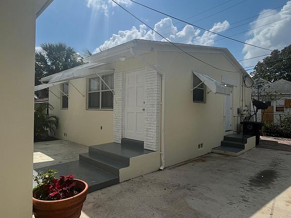 3rd image of 512 48th St #1/2