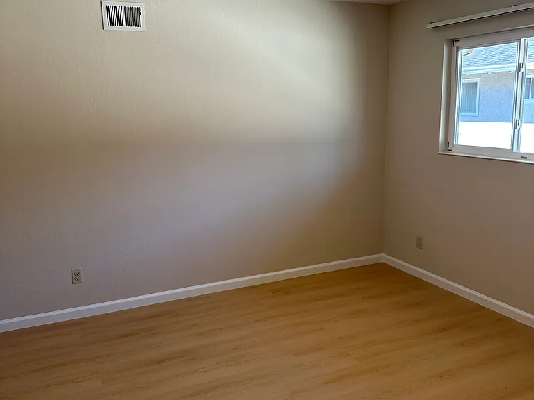 376 College Ave #7B — Photo 5