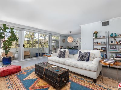 511 San Vicente Blvd UNIT 104, Santa Monica, CA, 90402