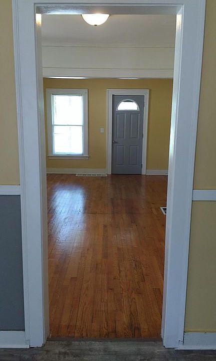 1st image of 1149 Cromwell Ave SE