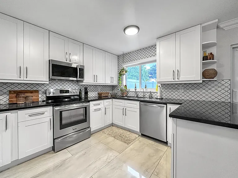 5 Dalton Pl — Photo 22