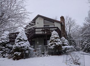 20 Arapahoe Rd, Albrightsville, PA 18210