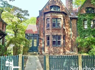 20 Ingram St, Forest Hills, NY 11375