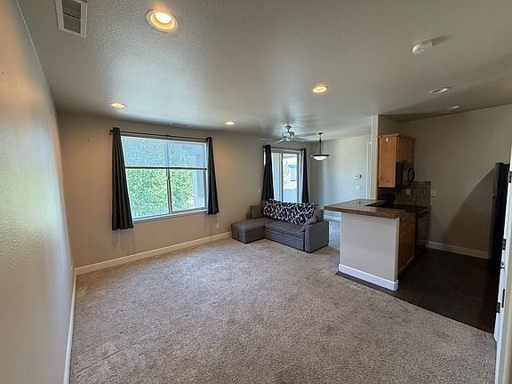 4th image of 3678 Warren Way Unit C