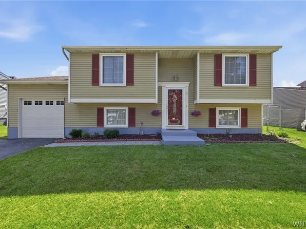 49 Thornwood Dr, Cheektowaga, NY 14227