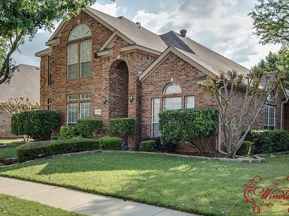2nd image of 1124 Courtney Ln