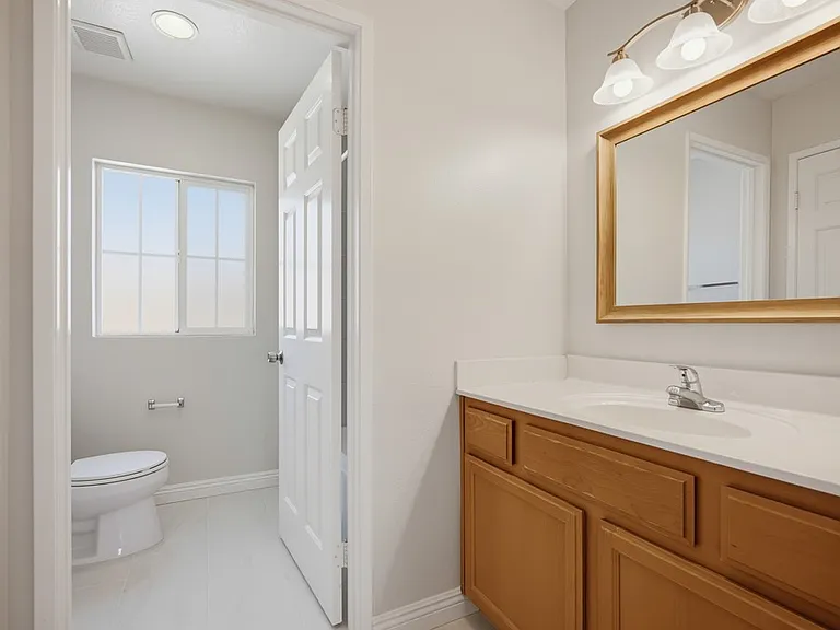 811 N Turner Ave #10 — Photo 19