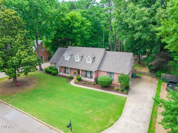 49 Sunhaven Dr, Jackson, TN 38305
