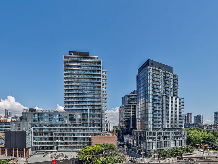 318 King St E #803 — Photo 16