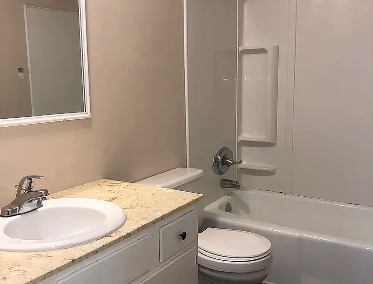 900 SW Kingscross Rd #902A — Photo 11