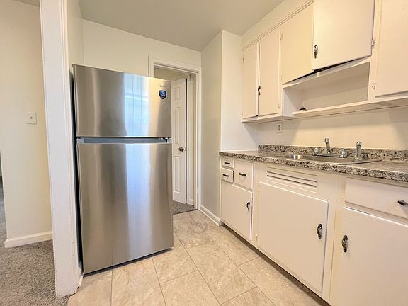 5th image of 3-11 Klauder Rd #B1