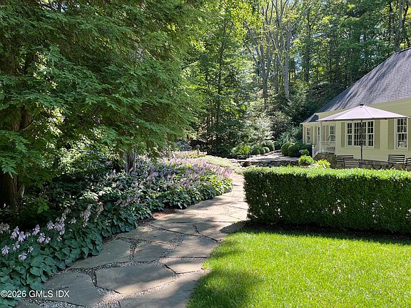 3rd image of 1102 Rock Rimmon Rd