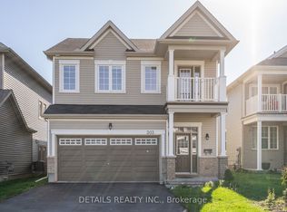 303 Bobolink Rdg, Ottawa, ON K2V 0B1