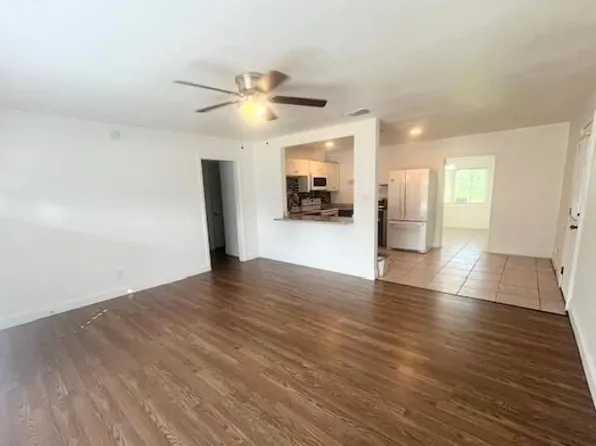 2713 Silver Lake Dr, Palatka, FL 32177