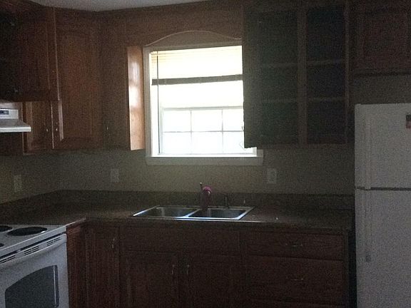 2nd image of 340 Woodale Dr