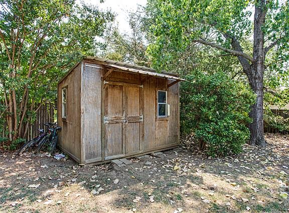 3rd image of 5335 Buckner Dr