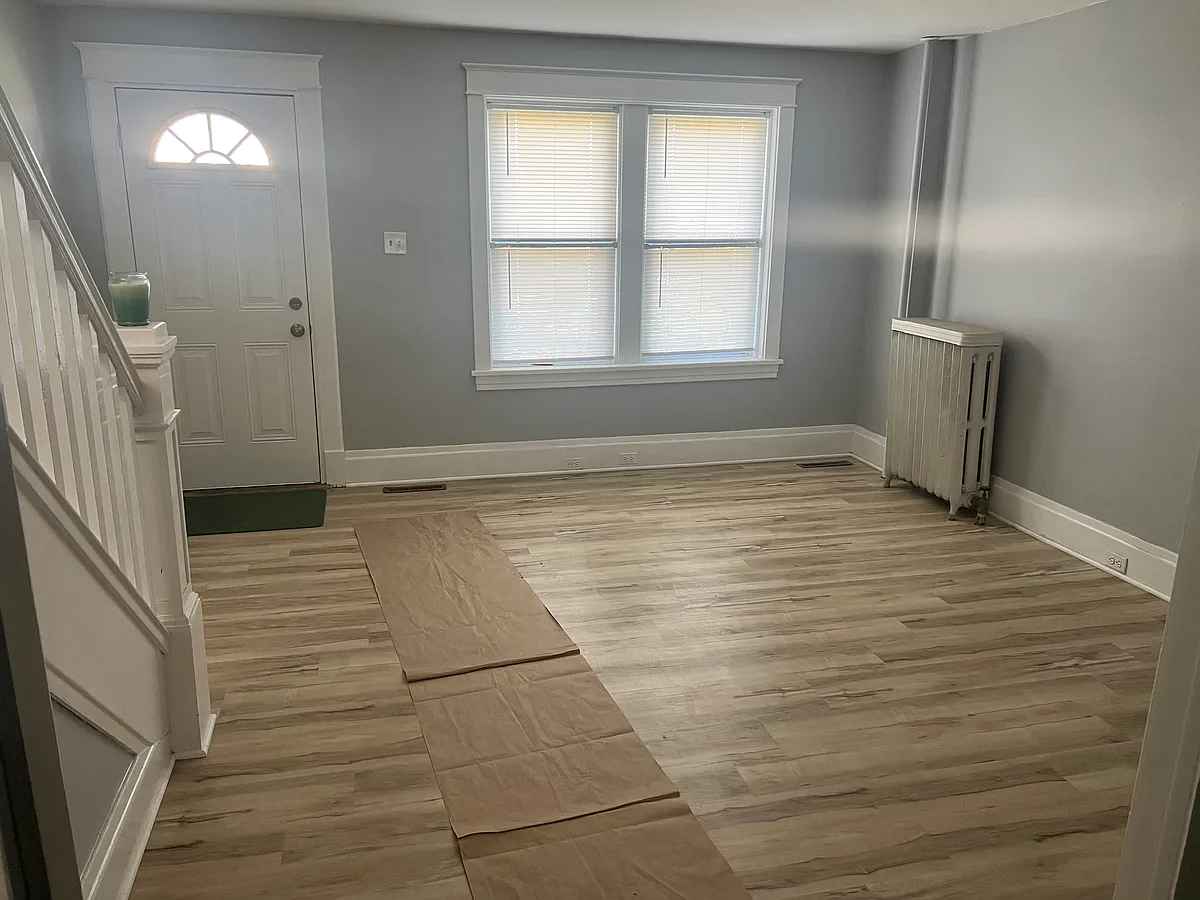 Living room - 1821 Forster St