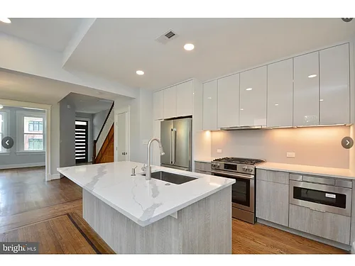 1724 2nd St NW #1 Photo 1