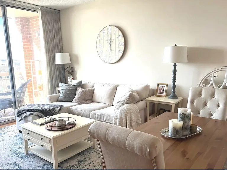 1020 N Highland St #717 — Photo 2