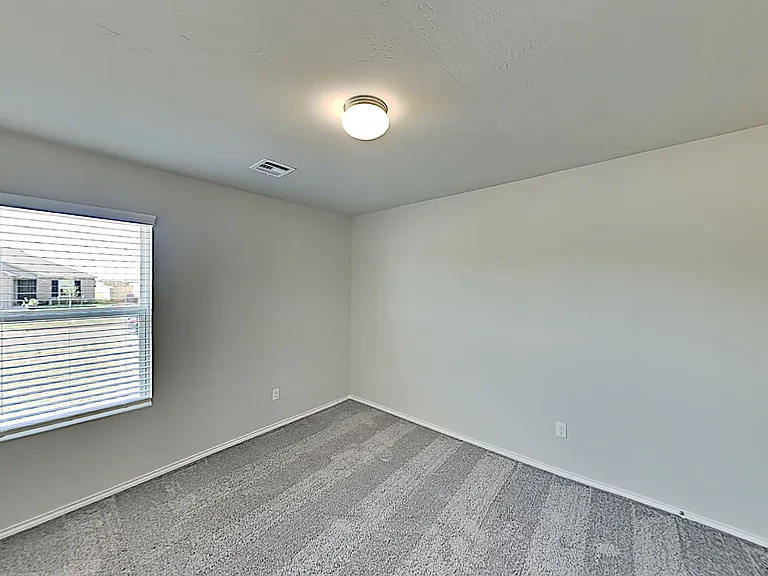 1928 Hannah Ln — Photo 13