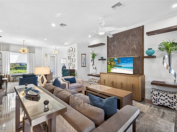 4th image of 12756 Yacht Club Cir