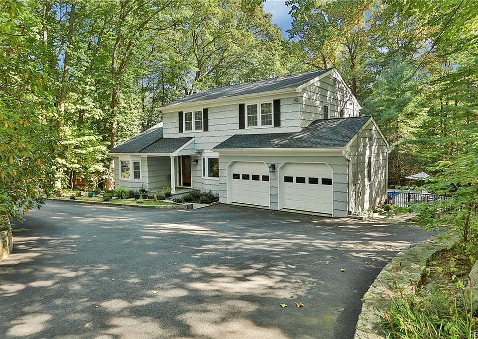 1st image of 236 Lake St