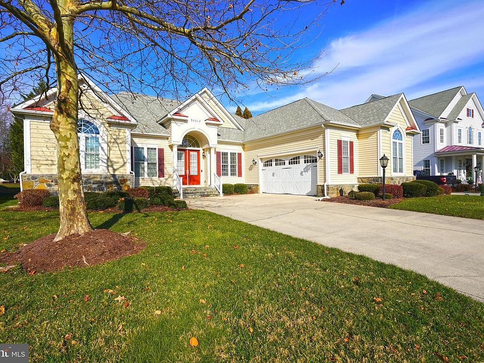1st image of 35517 Bonaire Dr