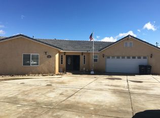 8589 Shasta Rd, Phelan, CA 92371