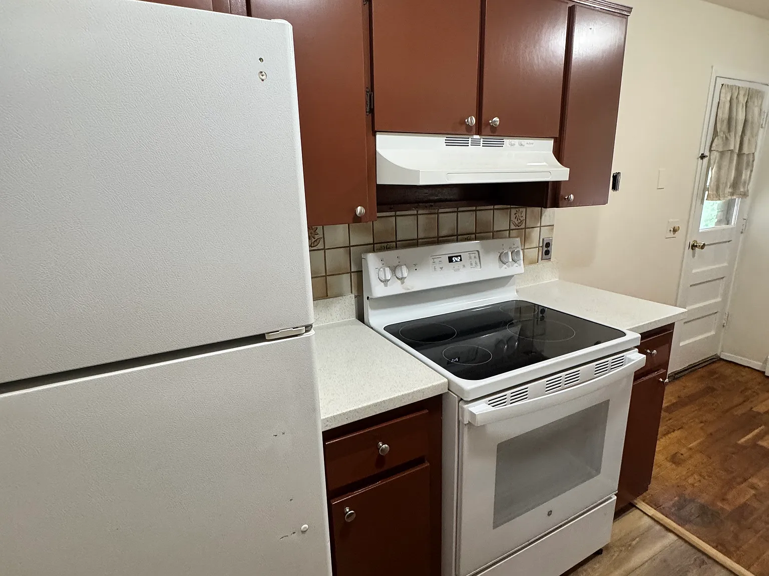 2 bed, 975 sqft, $2,950 — Photo 3