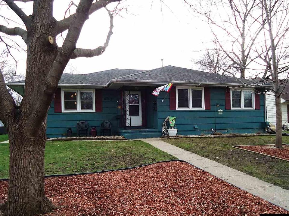 1st image of 227 Westwood Dr