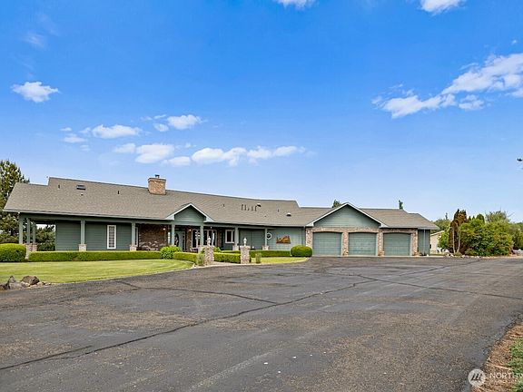 3rd image of 4221 Thrall Road