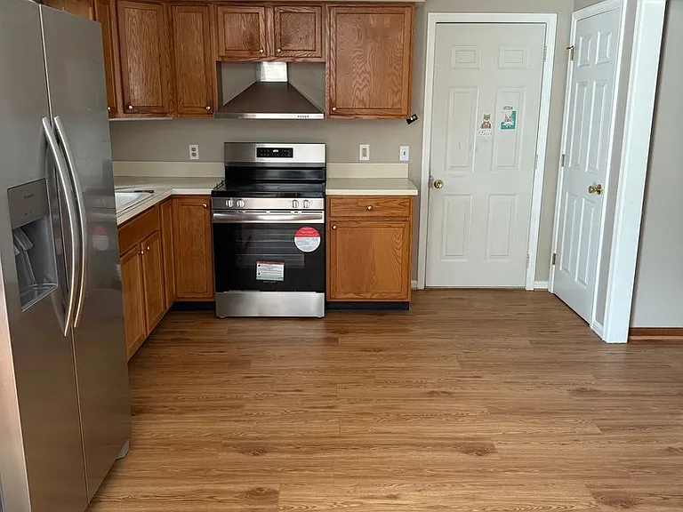 1560 Buttercup Dr — Photo 8