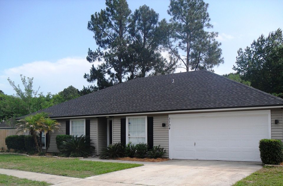 1st image of 3704 Carol Ann Ln