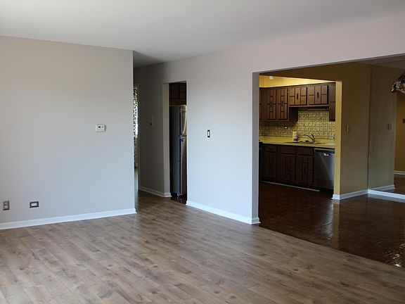 4th image of 1100 E Randville Dr Unit 209