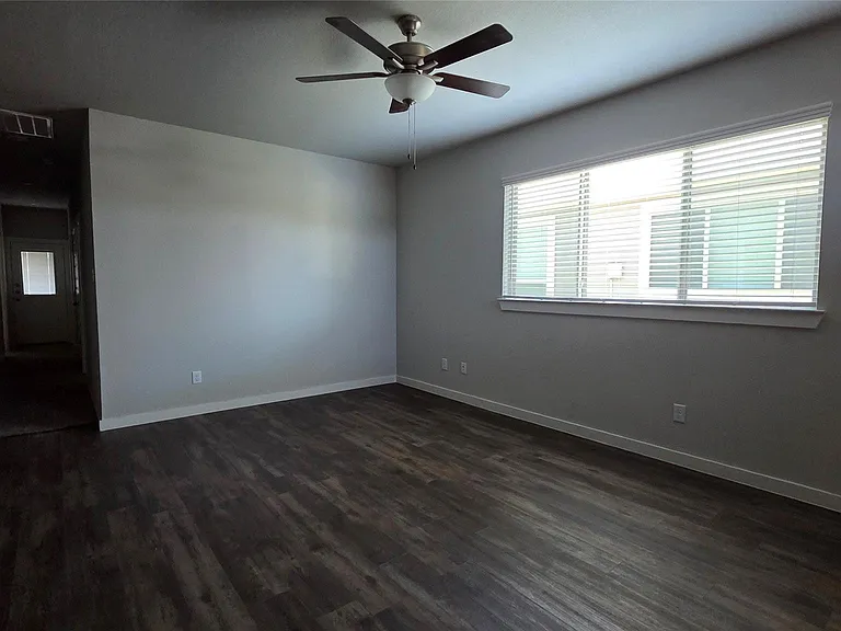 25528 Starling Ln — Photo 4
