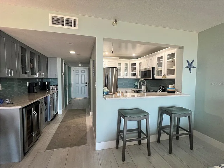 1250 Gulf Blvd #405 — Photo 7