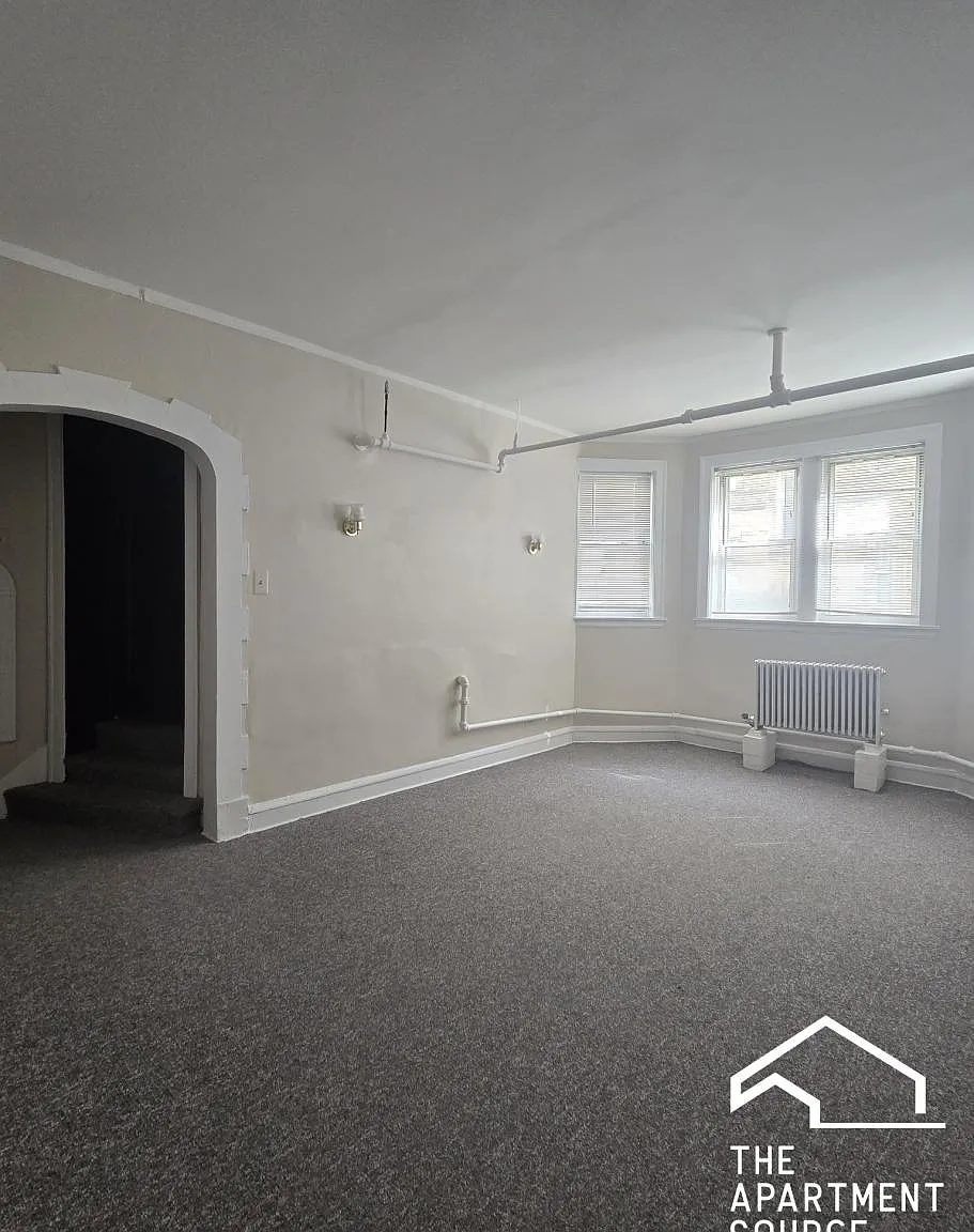 1806 West Farwell Avenue #3B — Photo 1