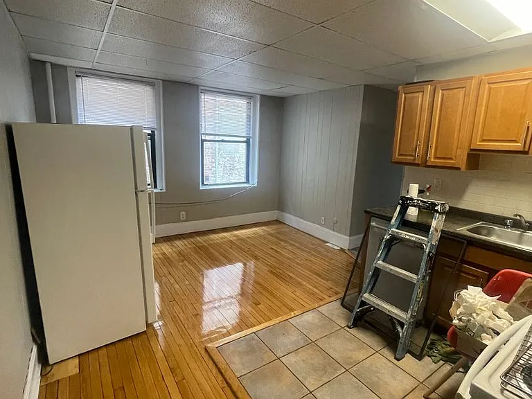 437 Cambridge St #7A — Photo 7