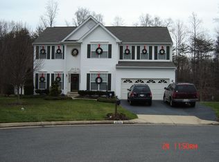 4000 Ravenbrook Ct, Woodbridge, VA 22193