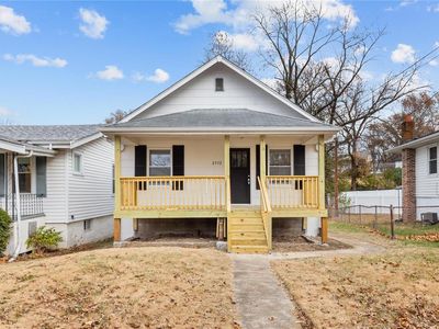 2532 Laclede Station Rd, Saint Louis, MO, 63143