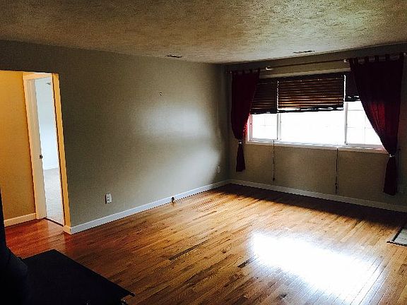 4th image of 2118 Brookcliff Dr