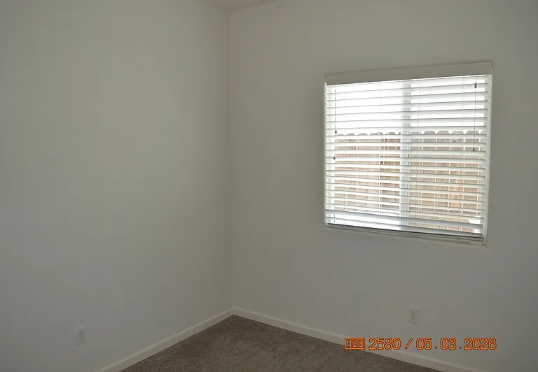 4220 Freemark Ave — Photo 15