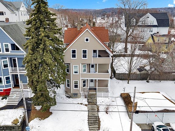 2nd image of 31 Boardman St