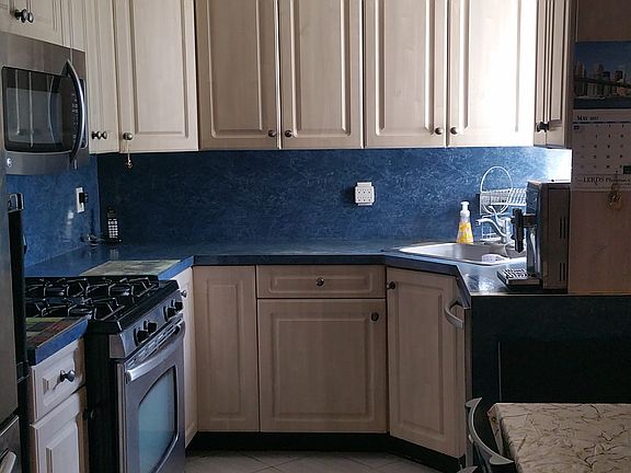 4th image of 2299 E 13th St APT 1H