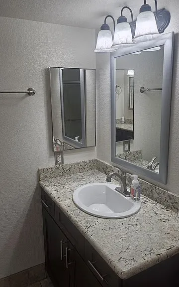 231 W Horizon Ridge Pkwy #123 — Photo 20