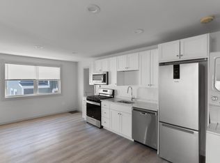 417 Admiral St FLOOR 2, Providence, RI 02908