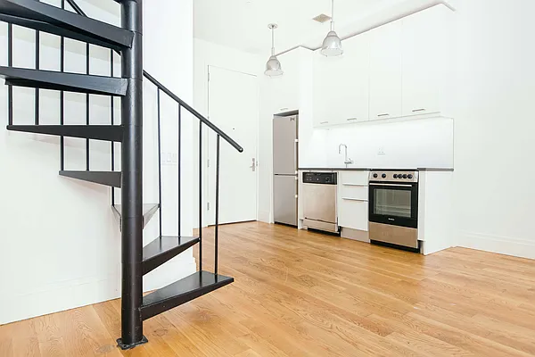 Rented by Nooklyn NYC LLC | media 27