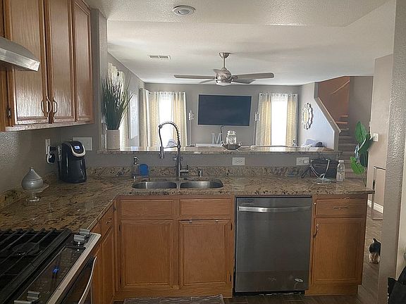 3rd image of 120 Trumphet Lilly Ave