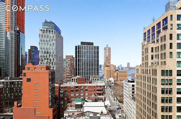 Rented by Compass | media 19