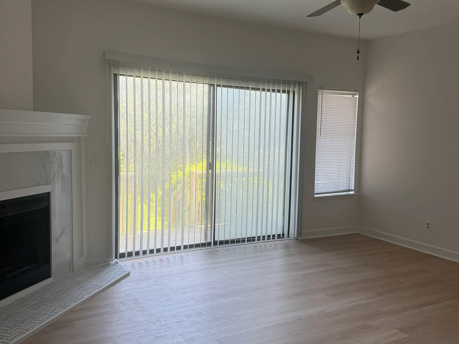 2 bed, 2.5 bath, 1120 sqft, $2,350 — Photo 3